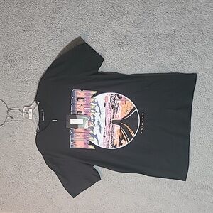 NWT! Wanderer T-Shirt! Size S SKU 011